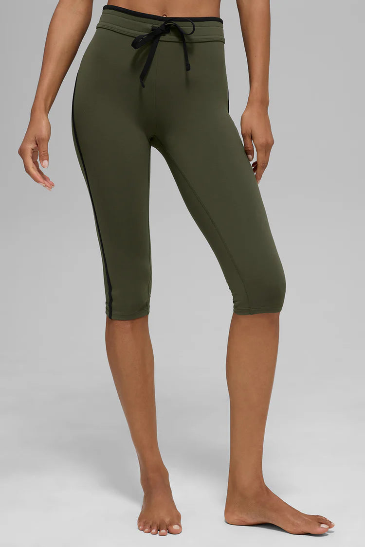 Capri de cintura alta con aerógrafo Race Pace - Verde oliva/Negro